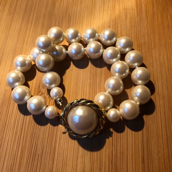 Carolee Pearl Bracelet 2025